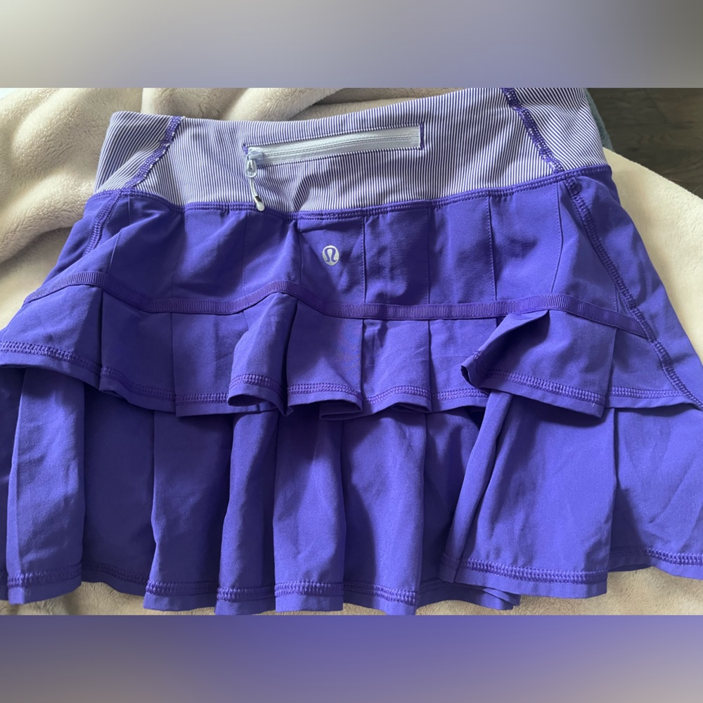 Lululemon ruffle purple skort size 2